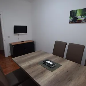 wassen-apartment.stuttgart-hotel.com/